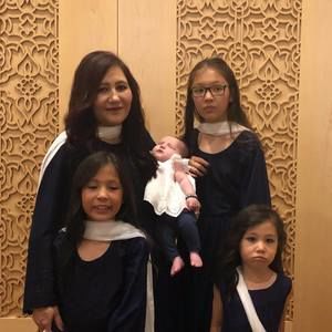 Meet your Posher, Hamida